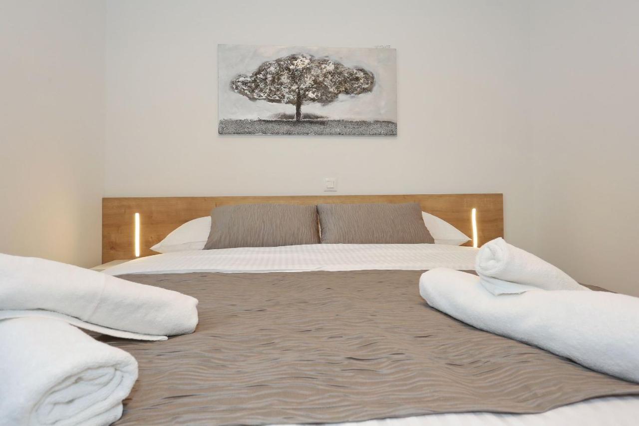 Villa Ankora 2 With Heated Pool Биоград на Мору Екстериор снимка