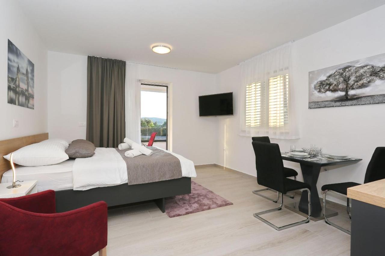 Villa Ankora 2 With Heated Pool Биоград на Мору Екстериор снимка