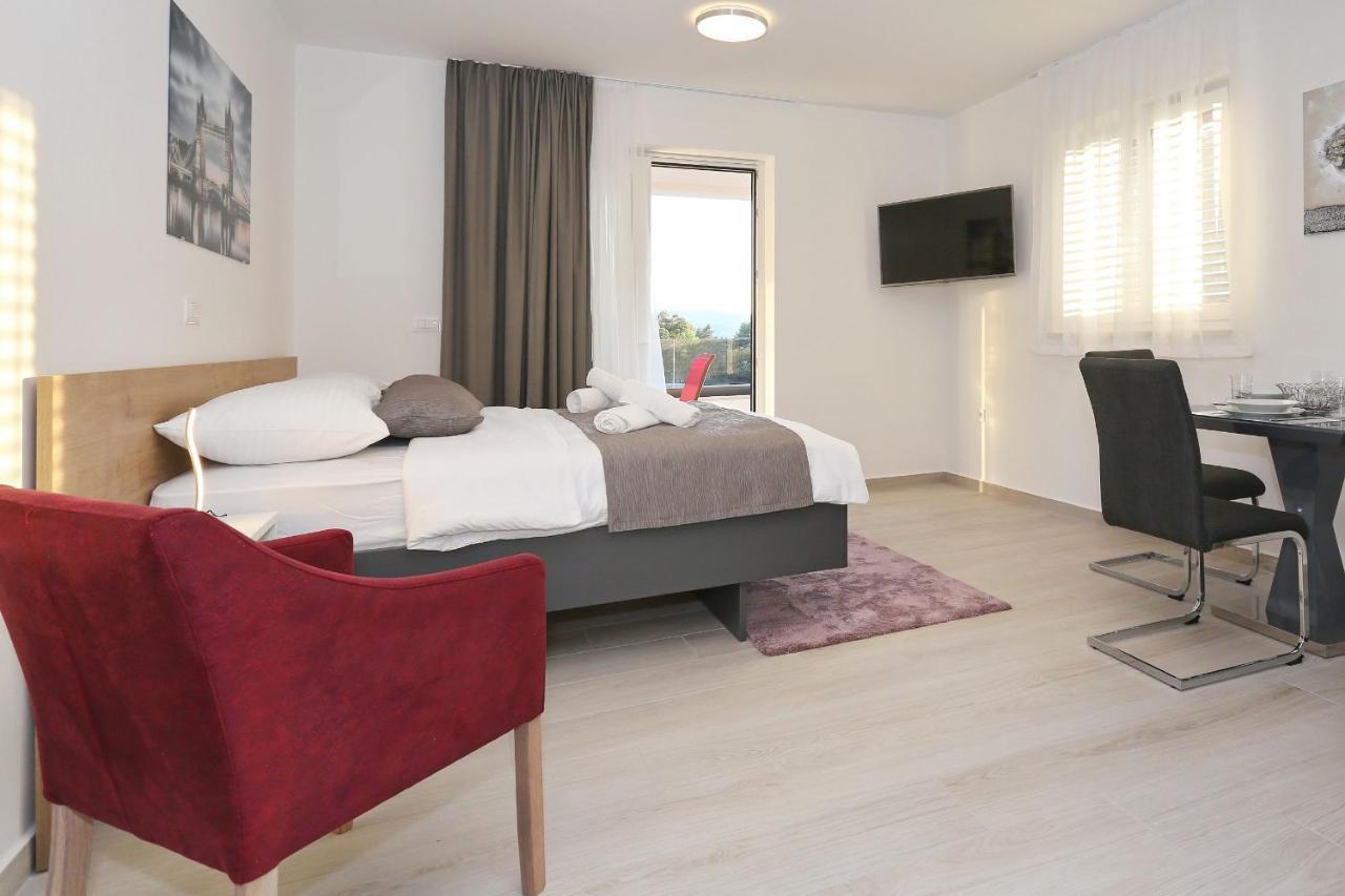 Villa Ankora 2 With Heated Pool Биоград на Мору Екстериор снимка