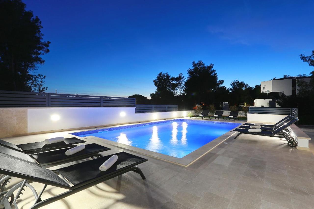 Villa Ankora 2 With Heated Pool Биоград на Мору Екстериор снимка
