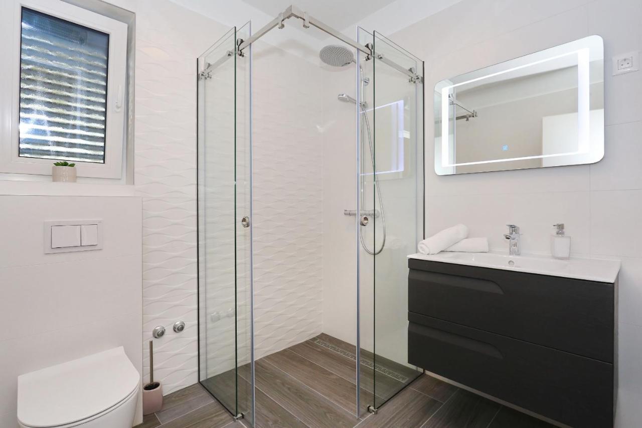 Villa Ankora 2 With Heated Pool Биоград на Мору Екстериор снимка